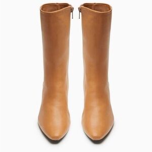 COCLICO Wakame Boot in Mandorla Leather Women's Shoe Size 38